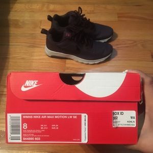 Purple Nike Air Max sz 8